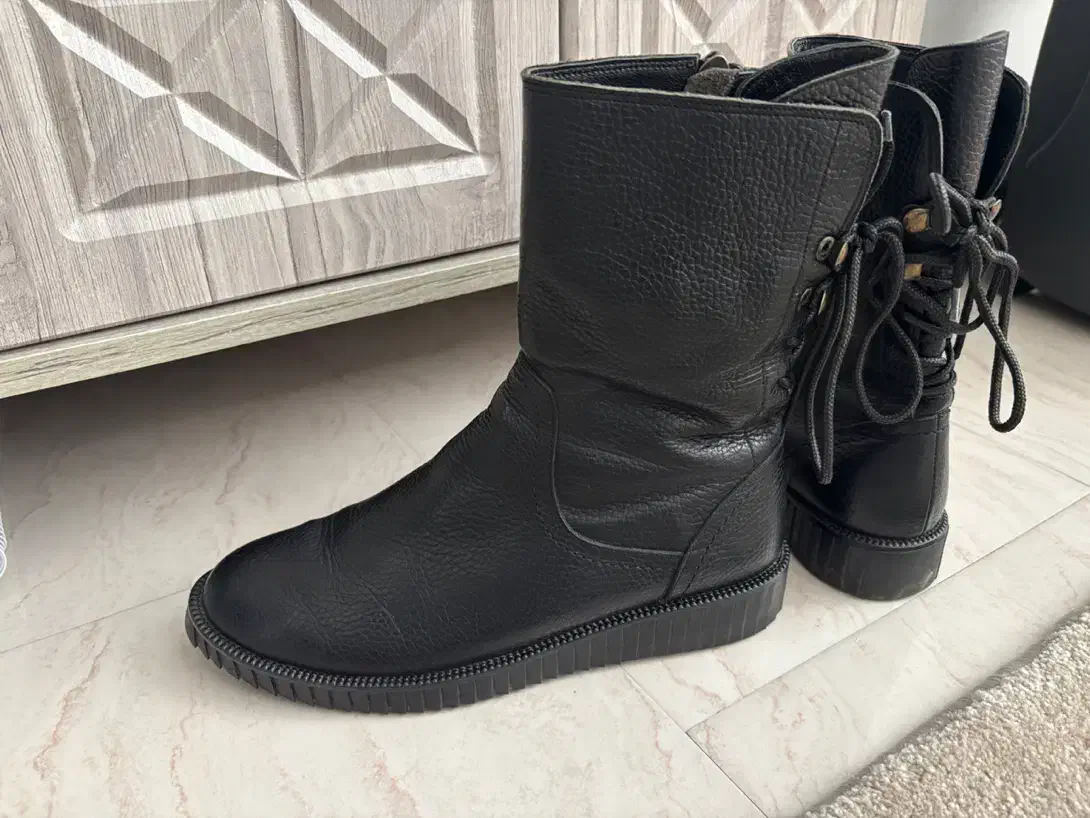 نیم بوت چرم سایز ۳۸|کیف، کفش، کمربند|تهران, سلسبیل شمالی|دیوار