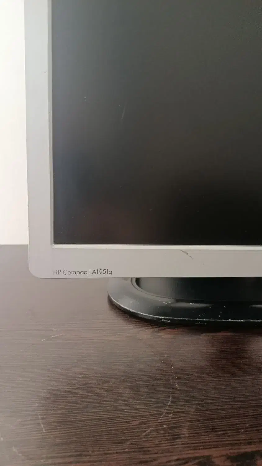 کامپیوتر hp|رایانه رومیزی|اندیشه, اندیشه فاز ۱|دیوار