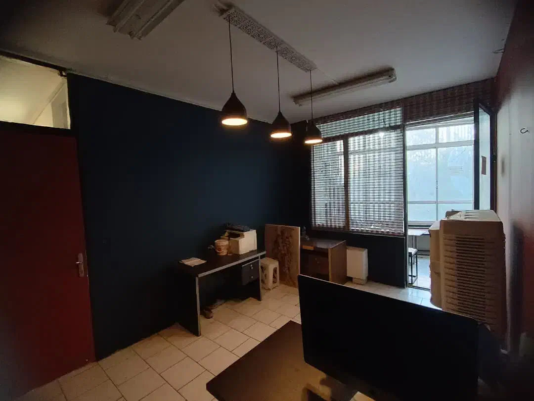 واگذاری اتاق جهت همکاری در امور هنری و تولید محتوا|اجارهٔ کوتاهمدت دفتر کار و فضای آموزشی|تهران, فلسطین (میدان انقلاب)|دیوار