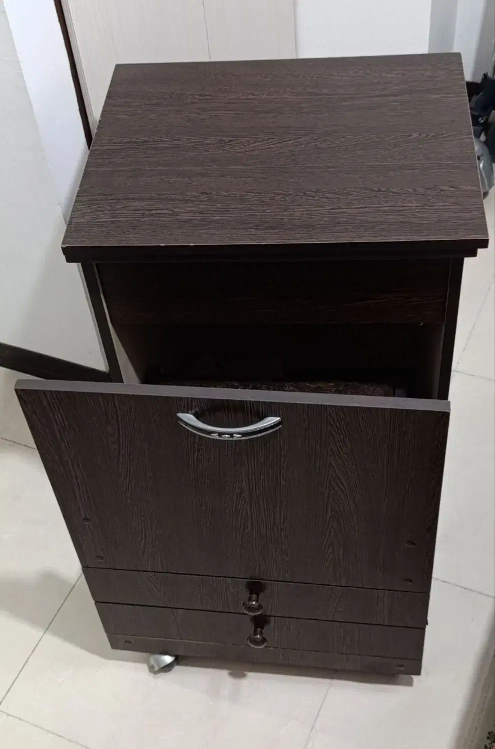 میز چرخ خیاطی|لوازم خیاطی و بافتنی|محمدیه-قزوین, |دیوار