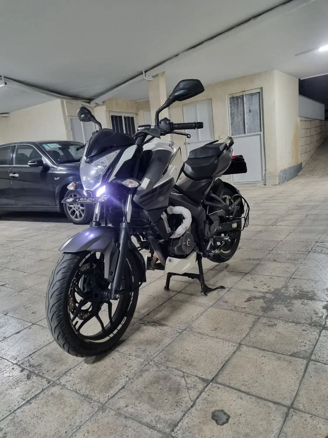 ns200|موتورسیکلت|تهران, شهرک خرازی|دیوار