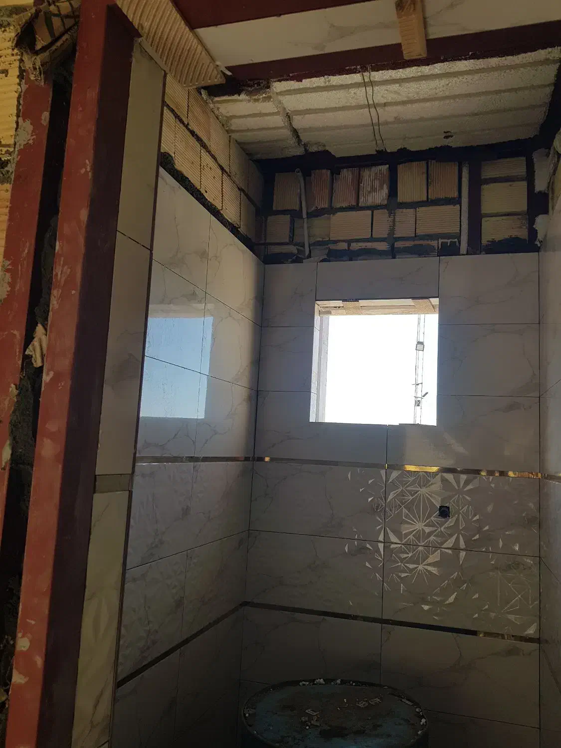 به برقکار تاسیساتی ونقاش نیازمندم|استخدام معماری، عمران و ساختمانی|سنقر, |دیوار