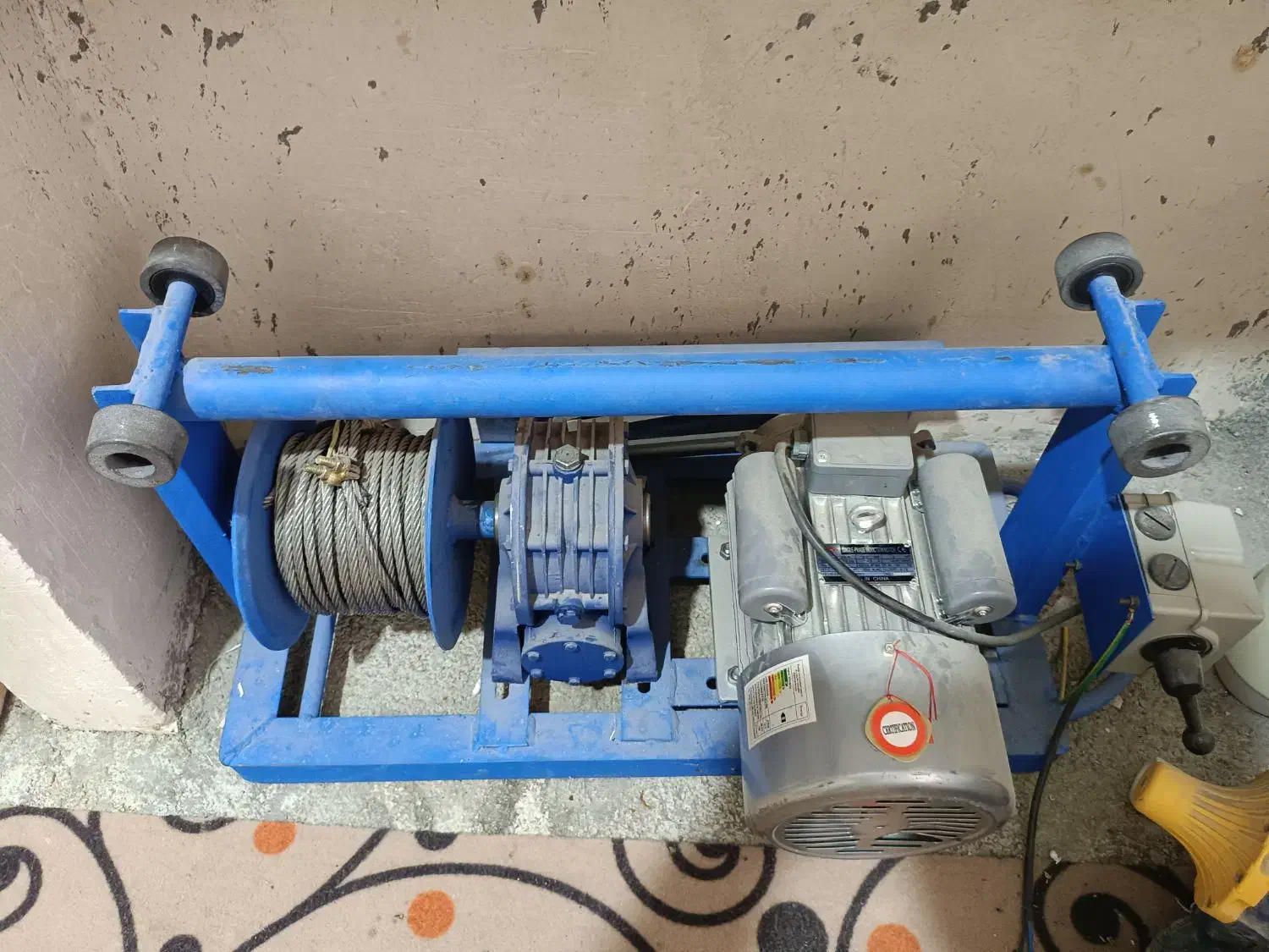 بالابر تک فاز کد خدایی|مصالح و تجهیزات ساختمان|بجنورد, |دیوار