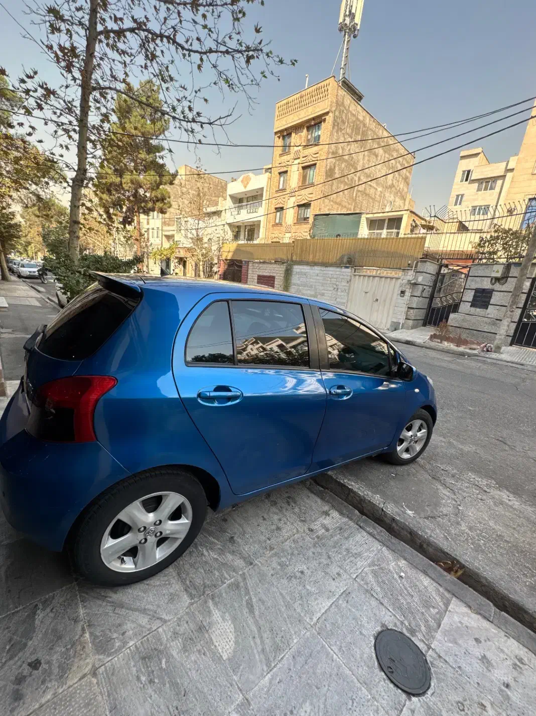 تویوتا یاریس هاچبک|خودرو سواری و وانت|تهران, اوقاف|دیوار