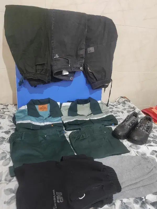 لباس کار مردانه نو و و شلوار خارجی در حد نو|لباس|یزد, |دیوار