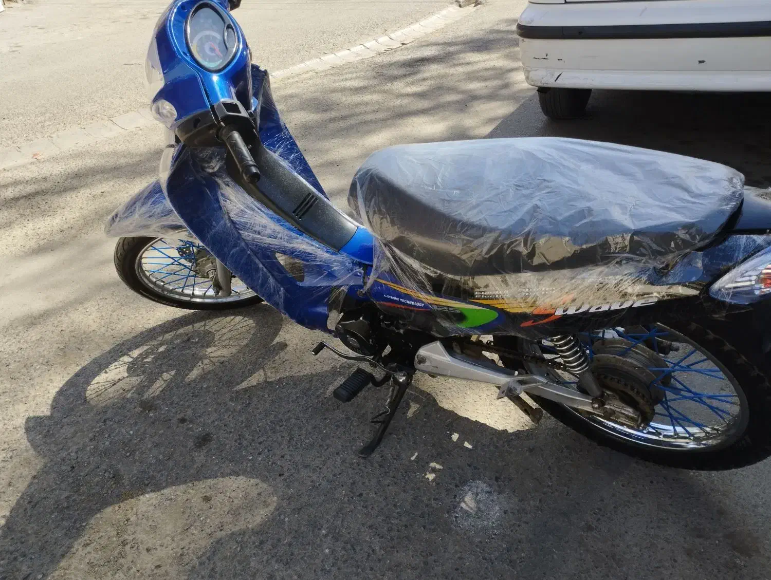 ویو و کاستوم|موتورسیکلت|خوی, |دیوار