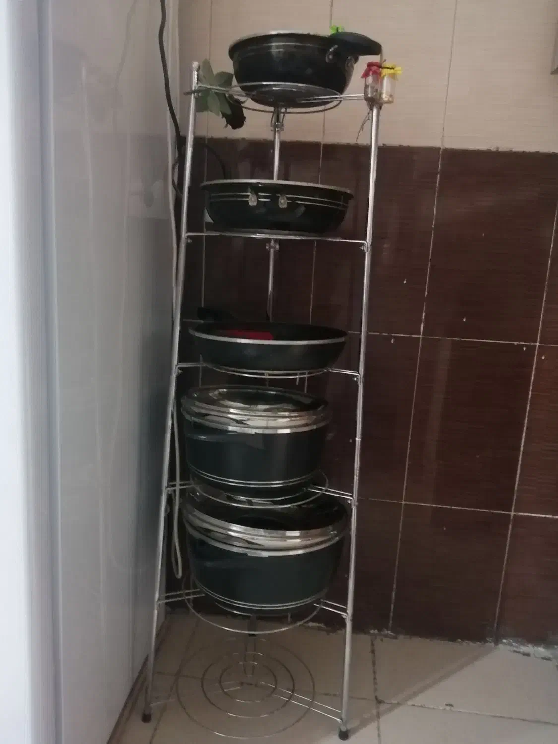 پایه قابلمه|آب‌چکان و نظم‌دهنده ظروف|ایلام, |دیوار