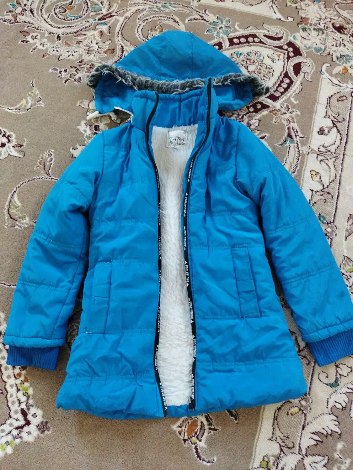 کاپشن درحدنوباقیمت مناسب|کفش و لباس بچه|دزفول, |دیوار