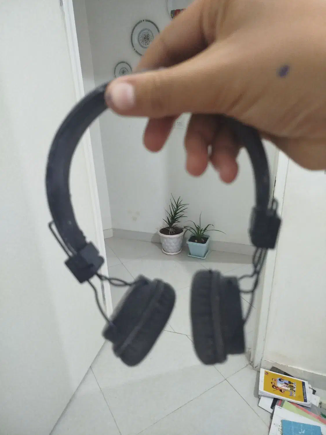 یک عدد هدفون سالم سالم هست فقط پوسیدگی دارع|لوازم جانبی موبایل و تبلت|قزوین, |دیوار