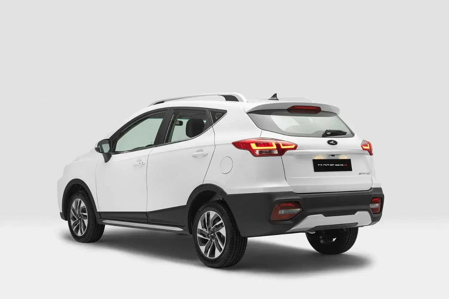 KMC SR3 خودروی مدرن مناسب سفر|خودرو سواری و وانت|سیرجان, |دیوار