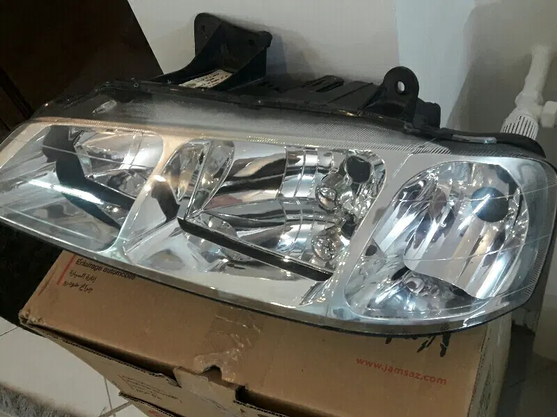 چراغ جلو پژو پارس وپژو ۴۰۵|قطعات یدکی و لوازم جانبی|تهران, خاک سفید|دیوار