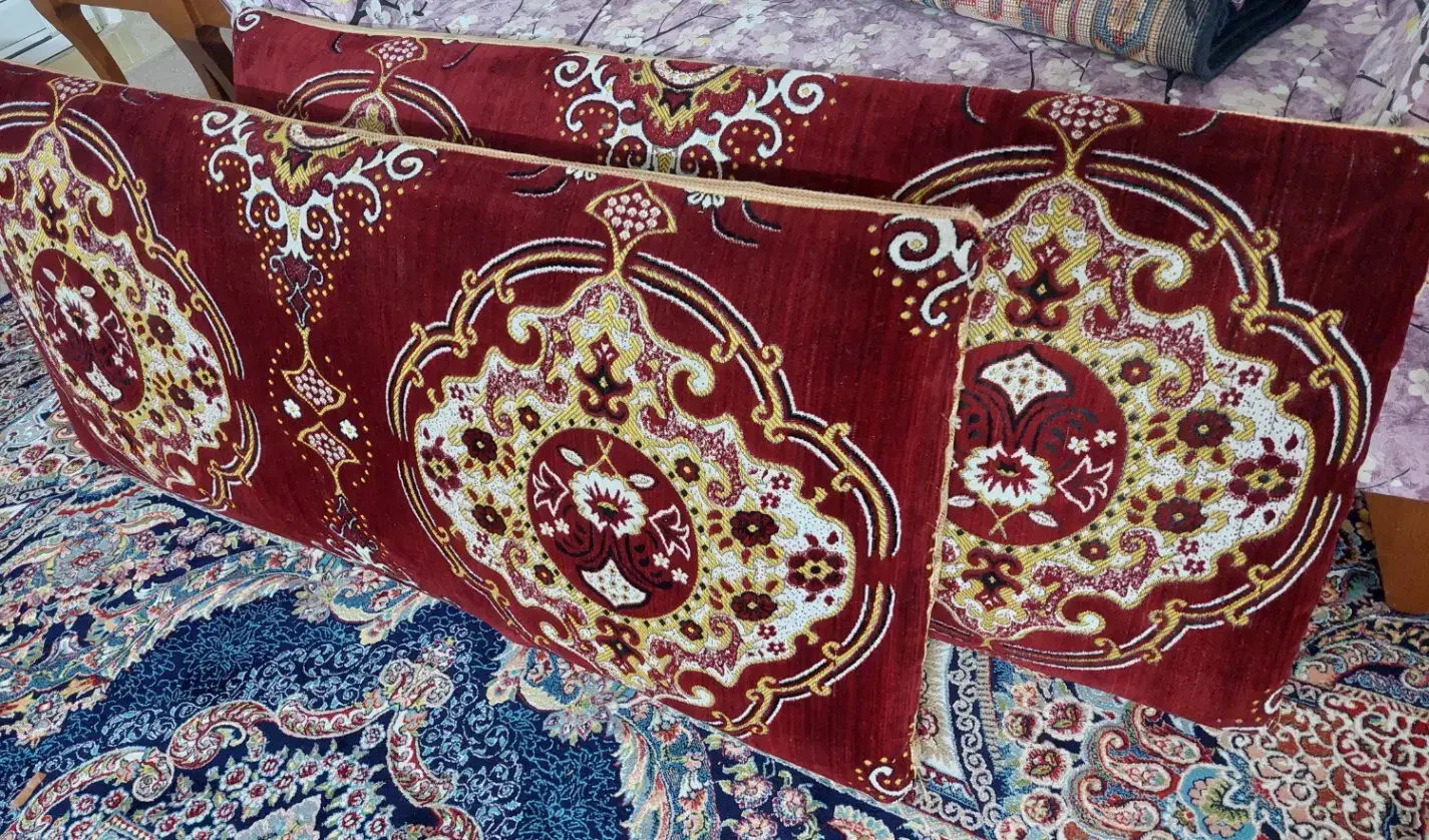 یک جفت پشتی|پشتی|بجنورد, |دیوار