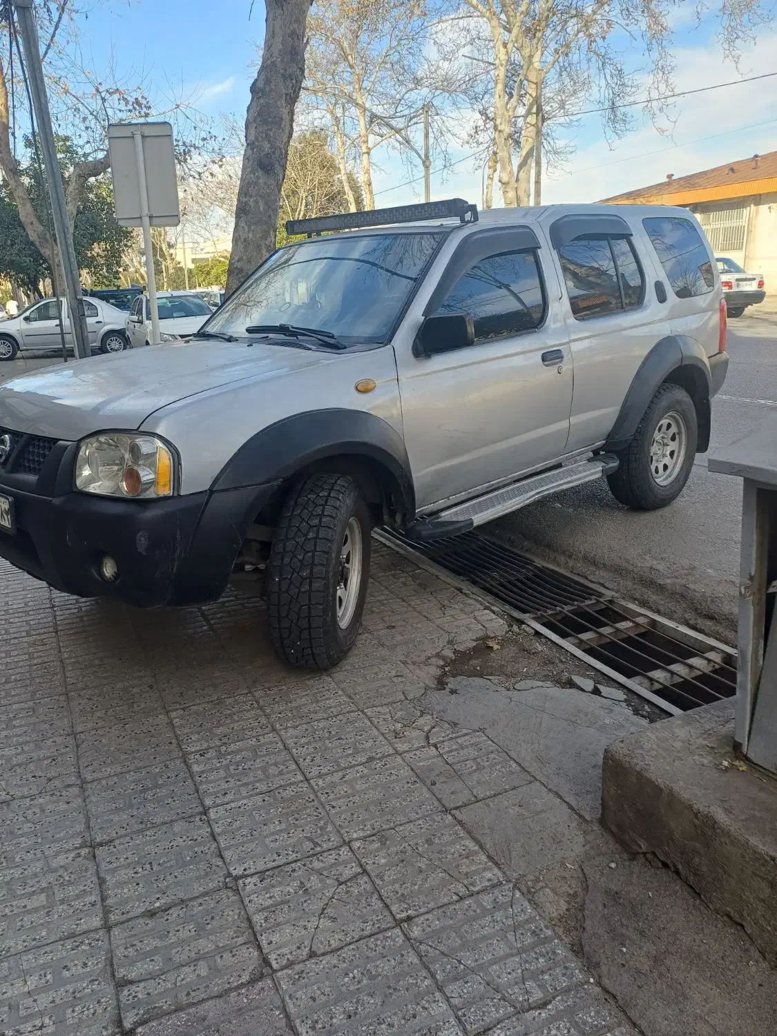 رونیز مدل ۸۳|خودرو سواری و وانت|گرگان, |دیوار