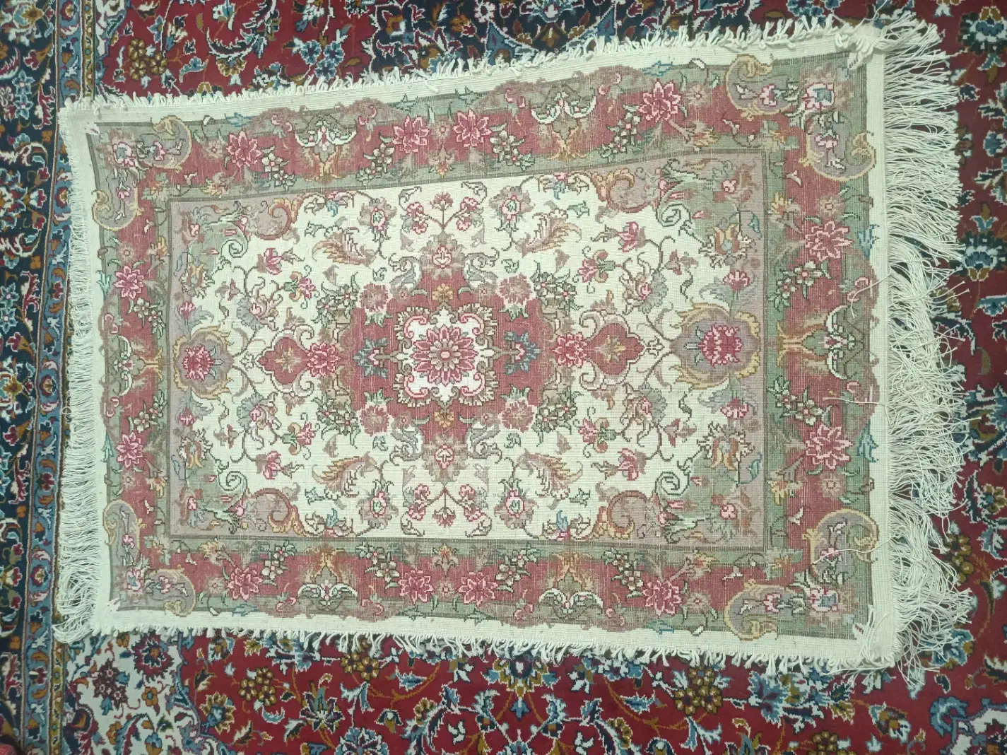 فرش‌دست‌بافت|فرش|تبریز, |دیوار