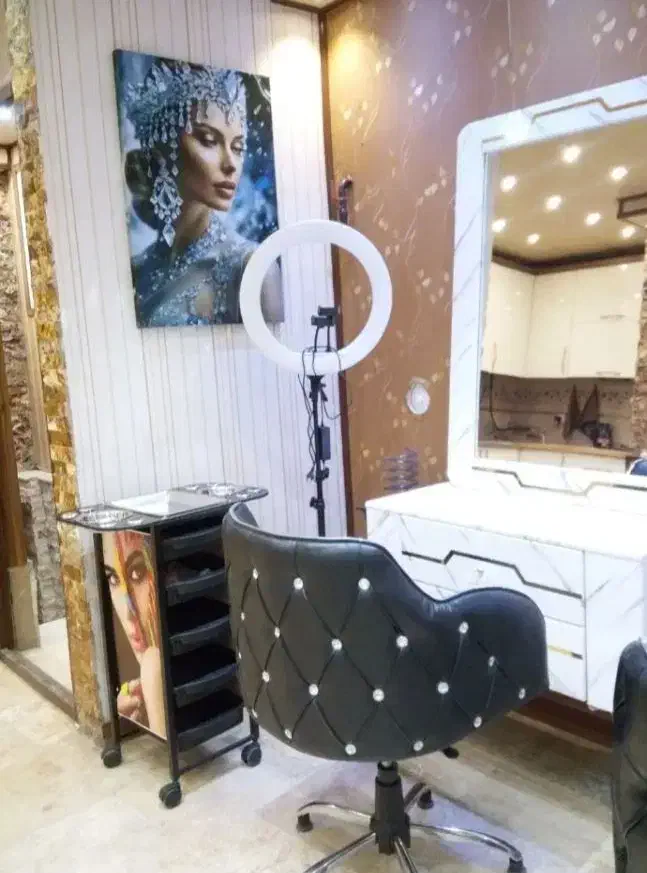 نیرو مژه وتتو بدن آرایش دائم رنگ ولایت|خدمات آرایشگری و زیبایی|کاشان, پا نخل|دیوار