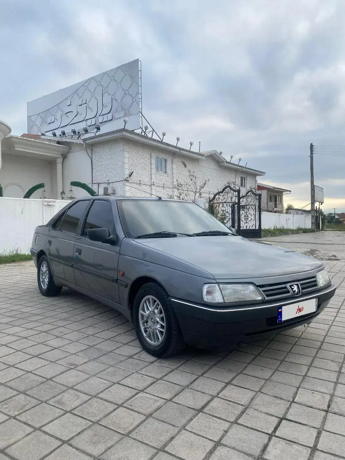 پژو ۴۰۵|خودرو سواری و وانت|رشت, عینک|دیوار