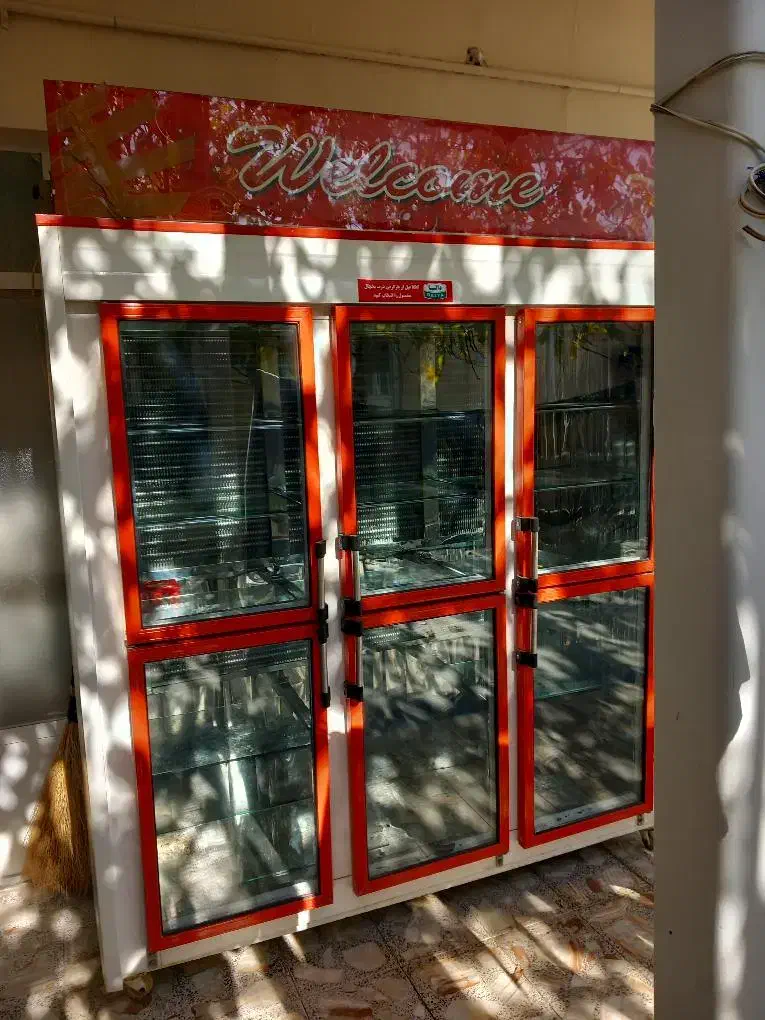 یخچال شش در.   در حد نو|فروشگاه و مغازه|فرخ‌شهر, |دیوار