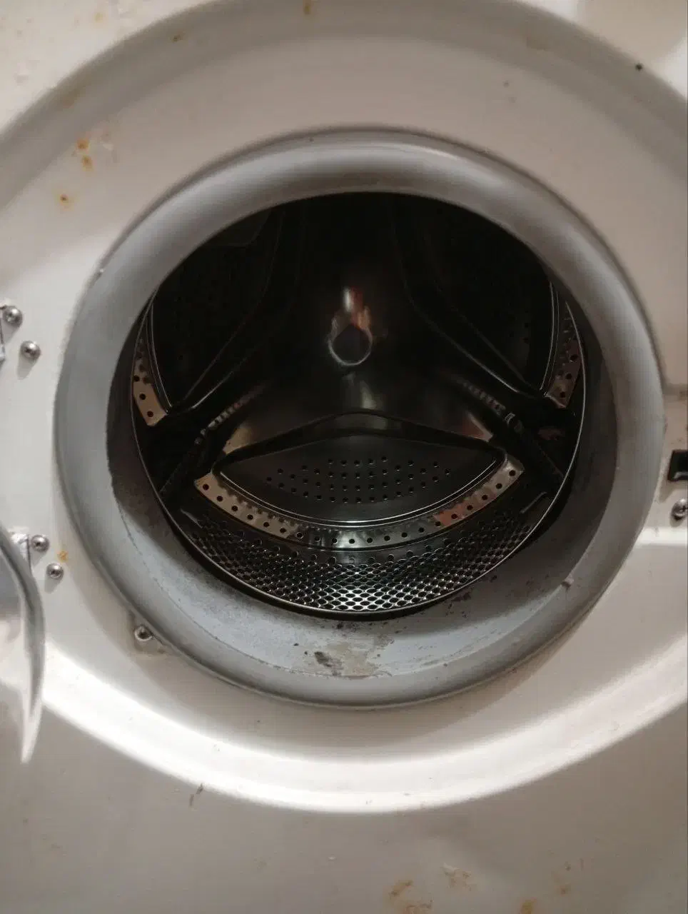 ماشین لباسشویی خشک کن کامل سالم هایر|ماشین لباسشویی و خشک‌کن لباس|رشت, باهنر|دیوار