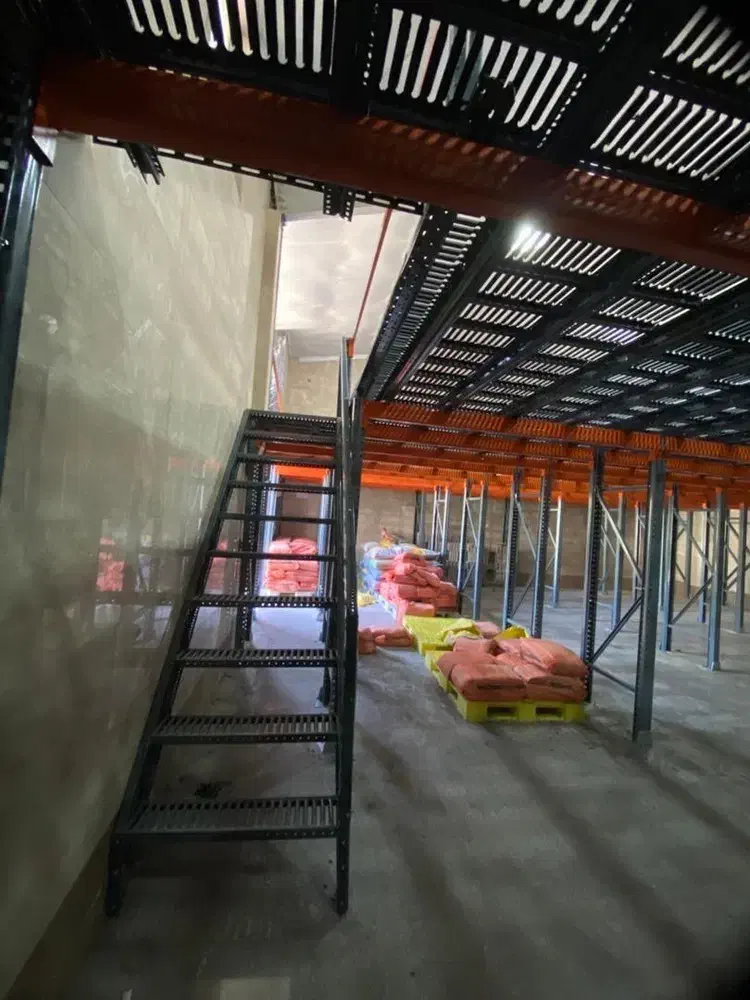 قفسه راک بالکن|فروشگاه و مغازه|کرج, شهرک صنعتی بهارستان فاز ۲|دیوار