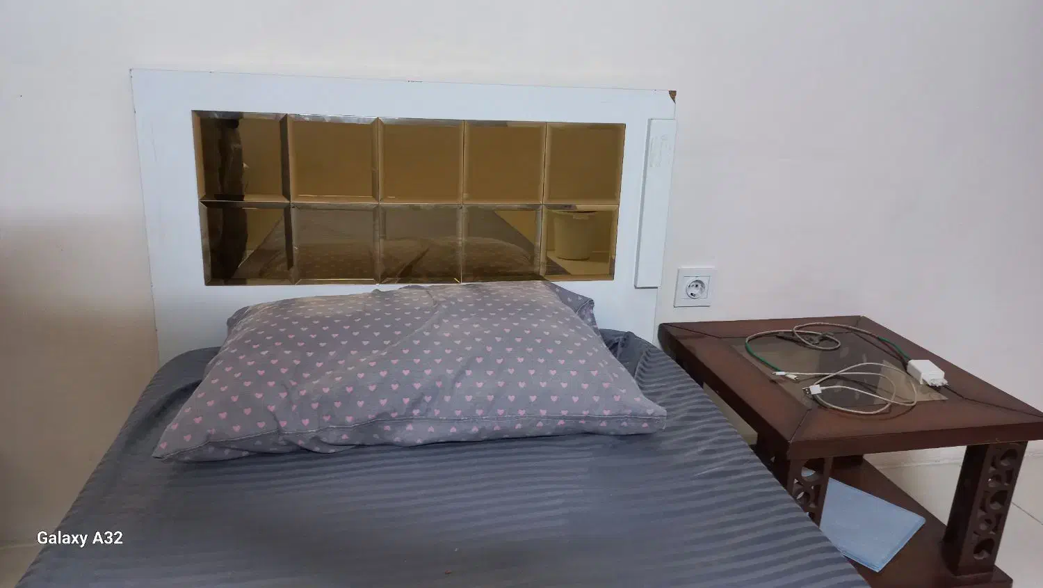 تخت خواب تک نفره با خوشخواب|تخت و سرویس خواب|مشهد, الهیه|دیوار