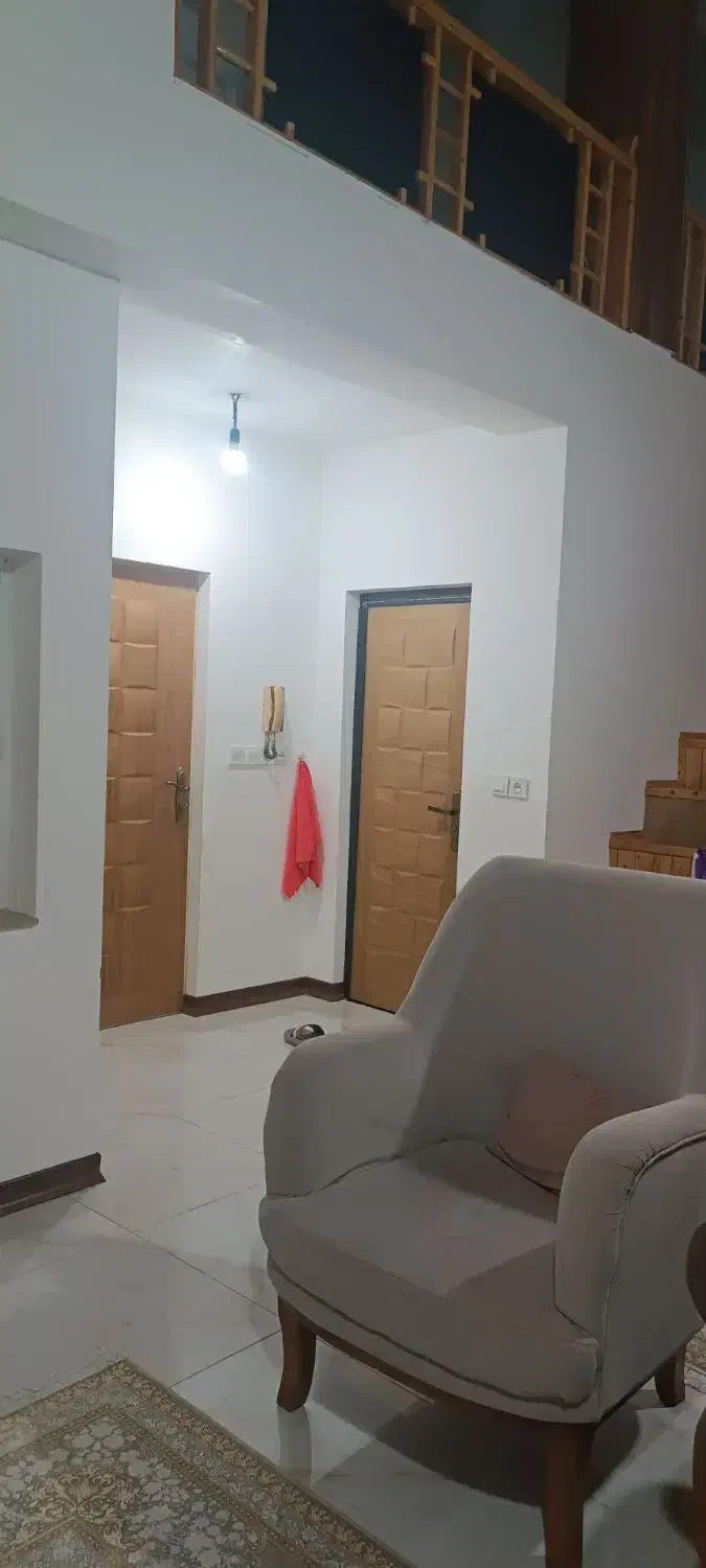 مبل ۷ نفره ۱۰ تومن و ناهار خوری ۴ نفره ۵ تومن|مبلمان خانگی و میز عسلی|سرخرود, |دیوار