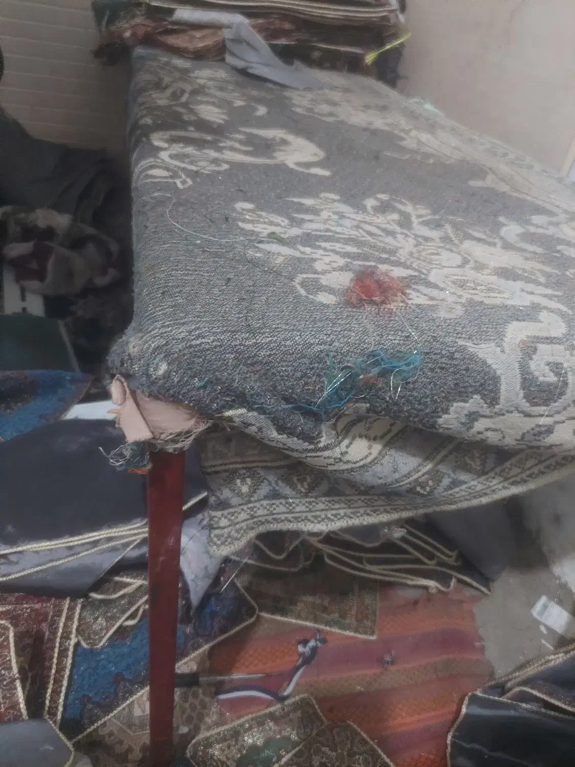 نیمکت آهنی درجه ۱|صندلی و نیمکت|مشهد, رده|دیوار