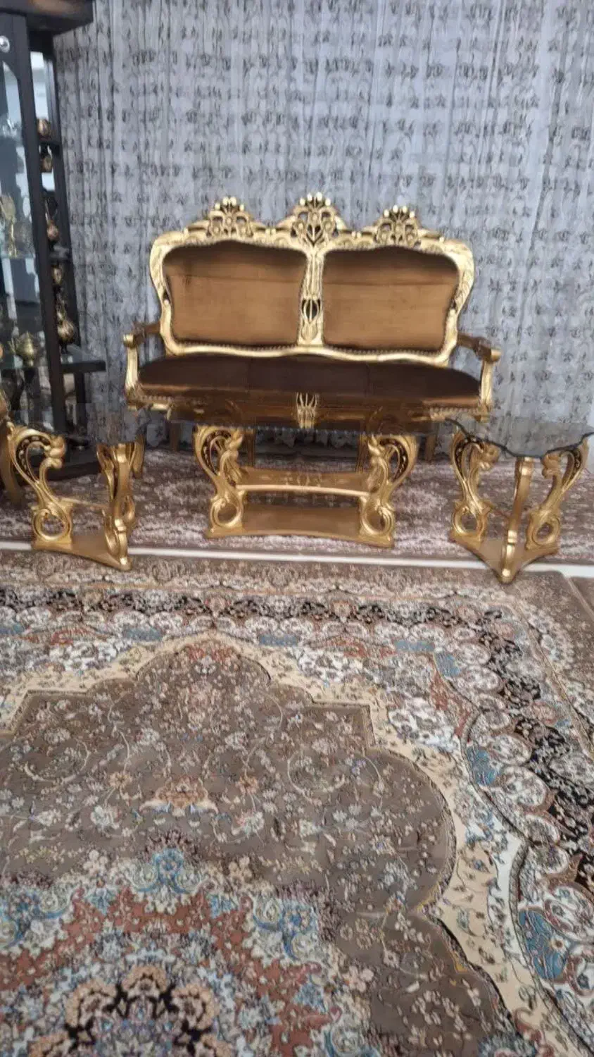 مبل ۹نفره کاملا سالم با عسلی|مبلمان خانگی و میز عسلی|خمین, |دیوار