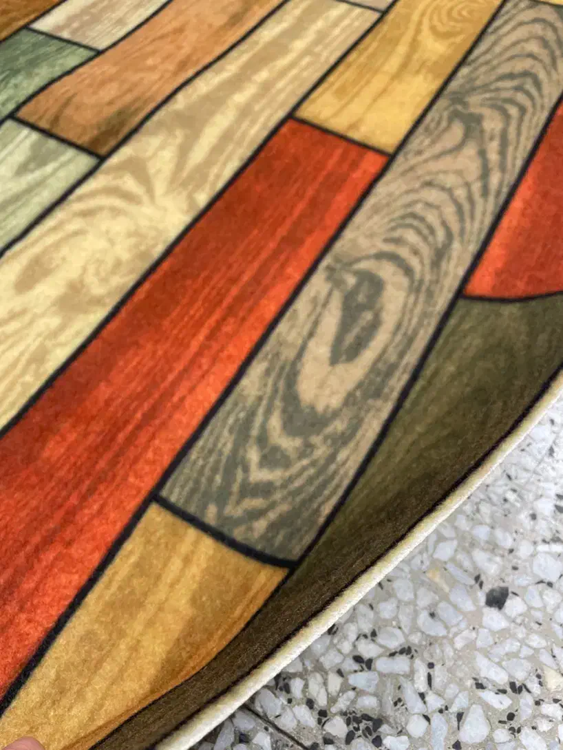 موکت مستطیلی ۷ رنگ آمیزی لیزری|موکت|رشت, کوی عرفان|دیوار