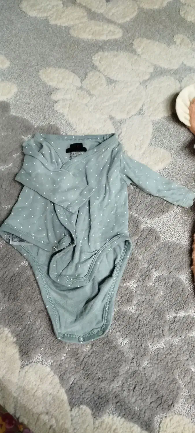 لباس نوزادی تا ۱سال|کفش و لباس بچه|شیراز, تاچارا|دیوار