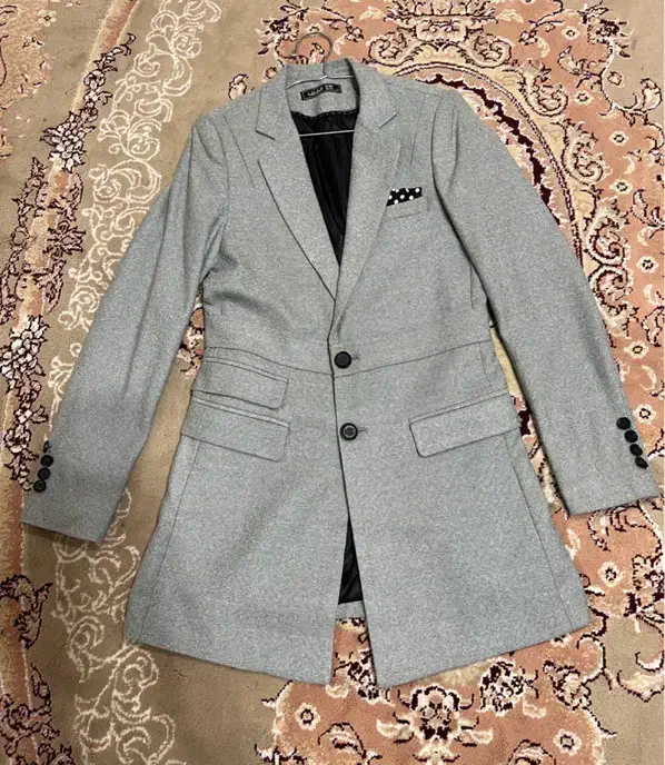 کت خارجی|لباس|میانه, |دیوار