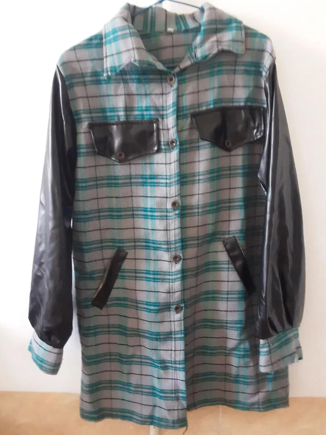 در حد نو هر کدام فقط ۲۰۰ تومن|لباس|شهرکرد, |دیوار