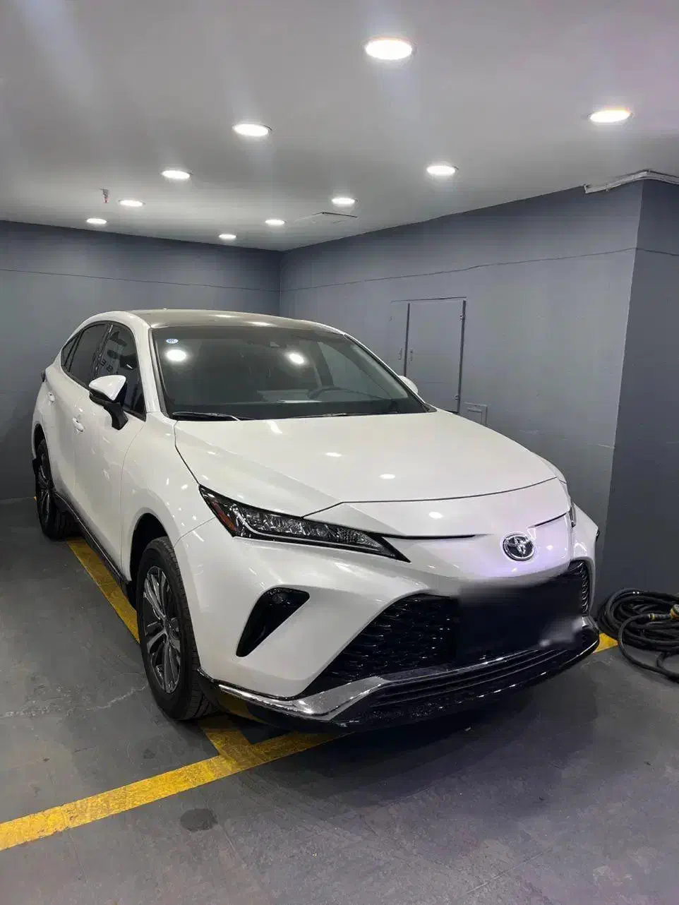 تویتا ونزا۲۰۲۵|خودرو سواری و وانت|تهران, کامرانیه|دیوار