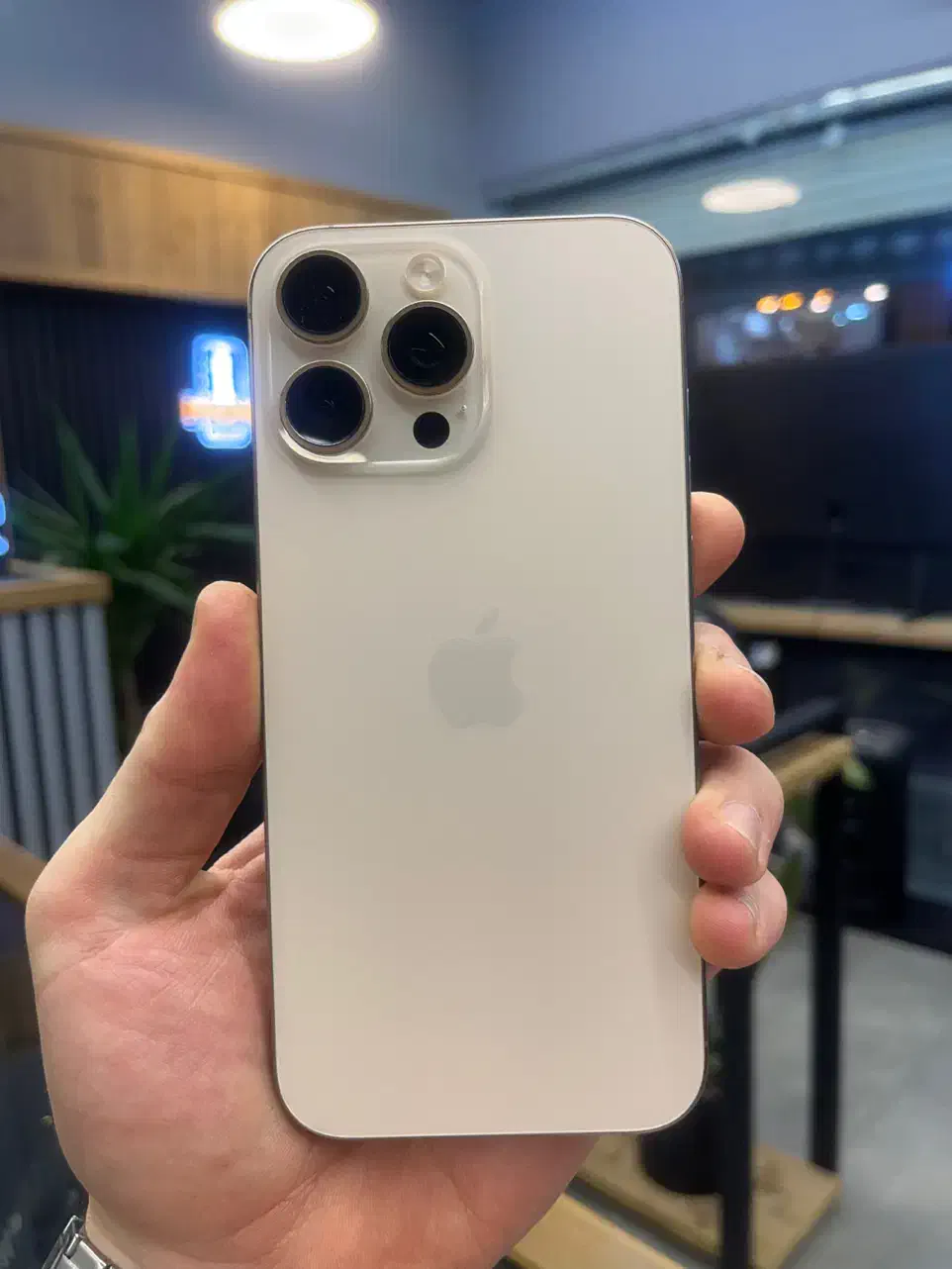 ایفون ۱۶ پرو‌مکس بدون ریجستر|موبایل|اراک, |دیوار