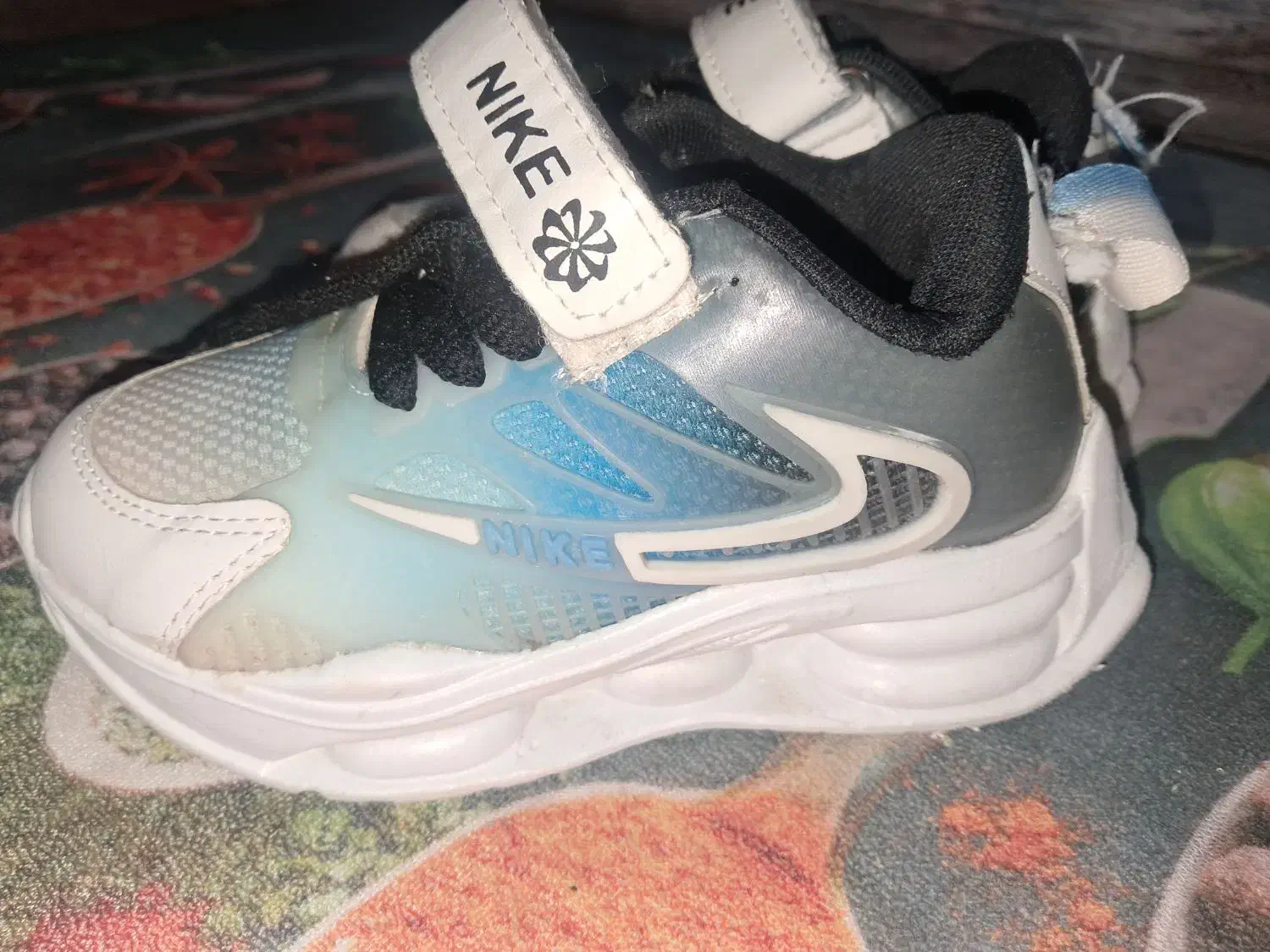 کفش اسپرت نایک بچگونه|کیف، کفش، کمربند|اهواز, بهارستان|دیوار