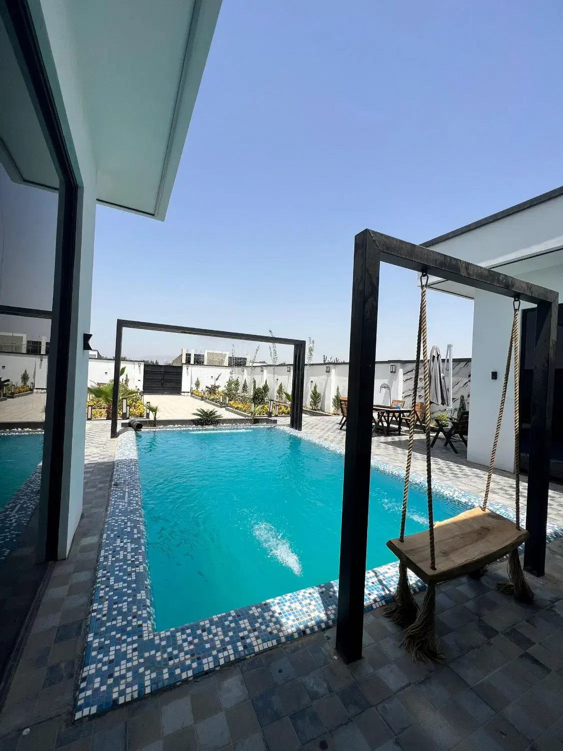 باغ ویلا اجاره ای روزانه سالانه خوشنام شهریارکردان|اجارهٔ کوتاه‌مدت ویلا و باغ|ملارد, |دیوار