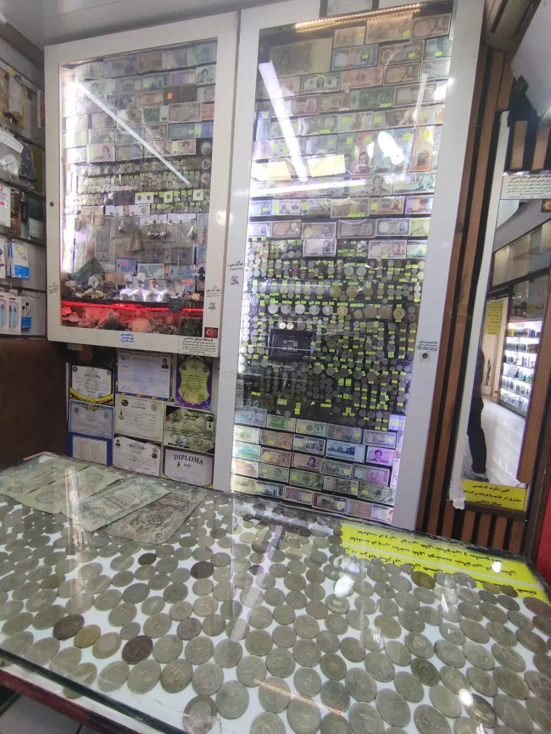 کلکسیون سکه و اسکناس یکجا بفروش میرسد|کلکسیون سکه، تمبر، اسکناس|اردبیل, |دیوار