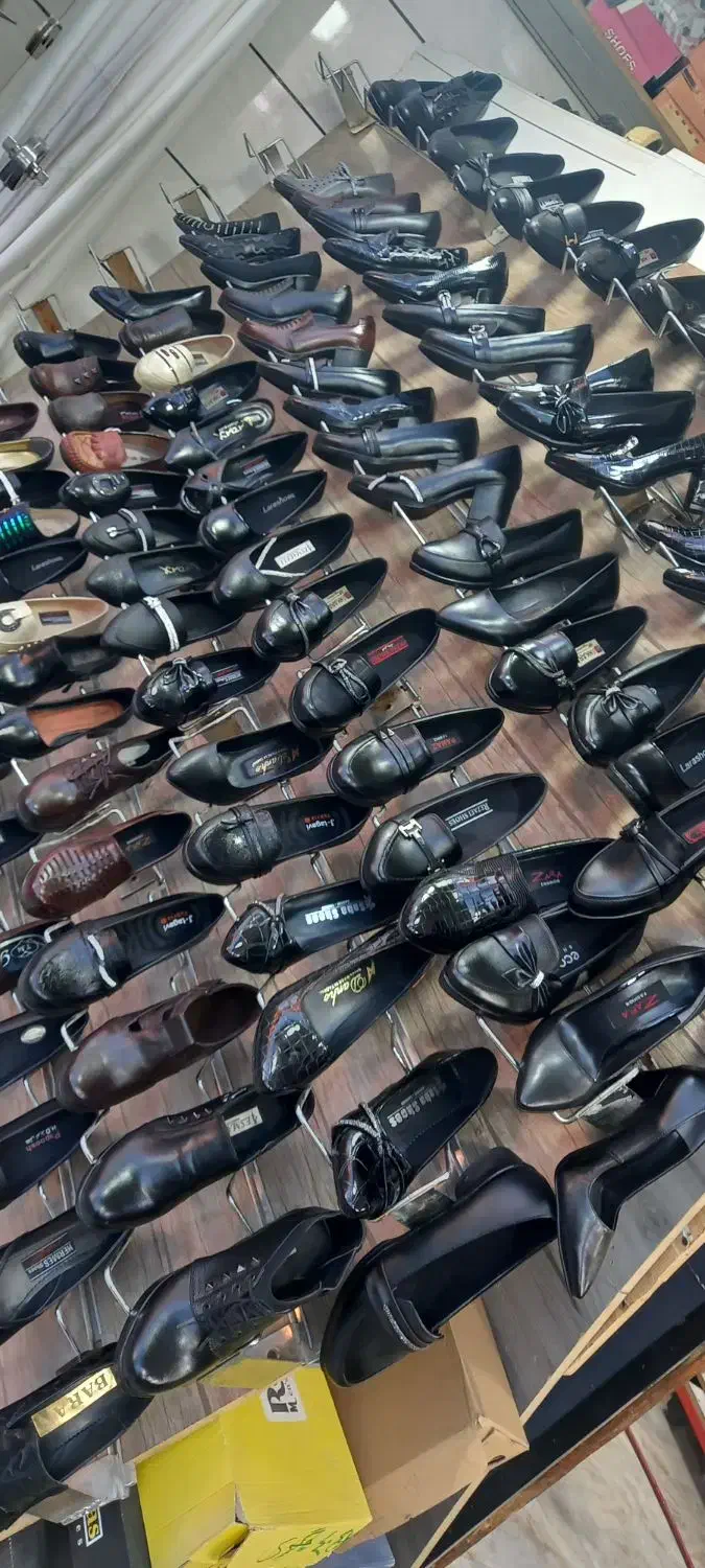 زنانه و مردانه|کفش و لباس بچه|ایلام, |دیوار