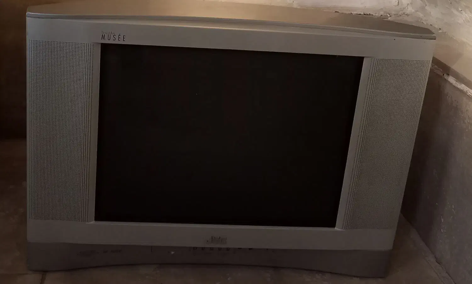 فروش تلویزیون و...|تلویزیون و پروژکتور|دورود, |دیوار