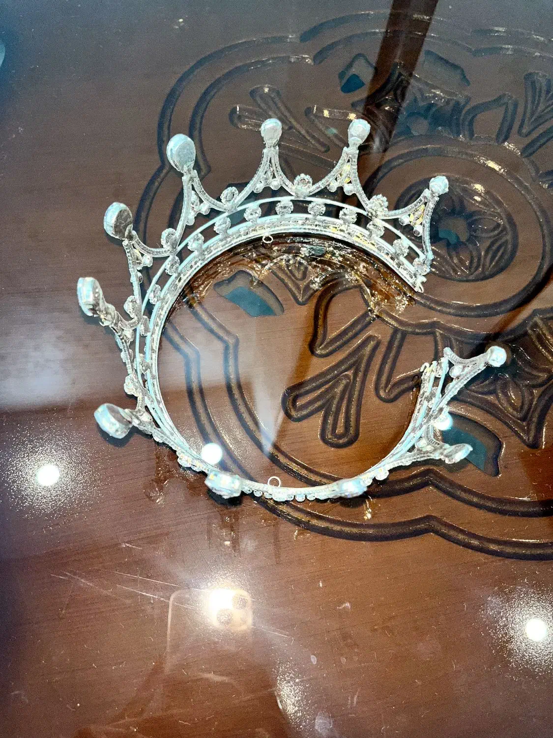 تاج عروس مدل ملکه|زیورآلات و اکسسوری|نسیم‌شهر, |دیوار