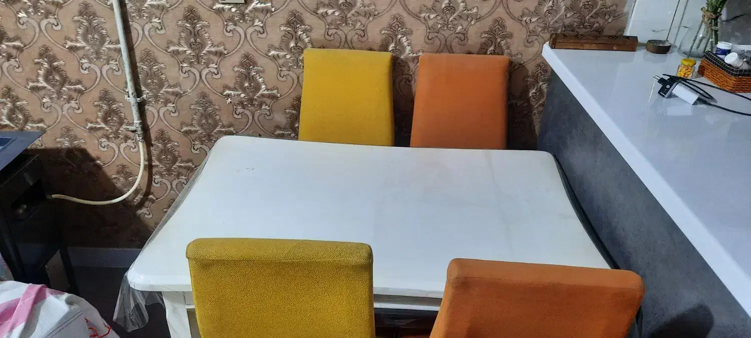 میز ناهار خوری  ۴ نفر|میز و صندلی غذاخوری|شیراز, سجادیه|دیوار