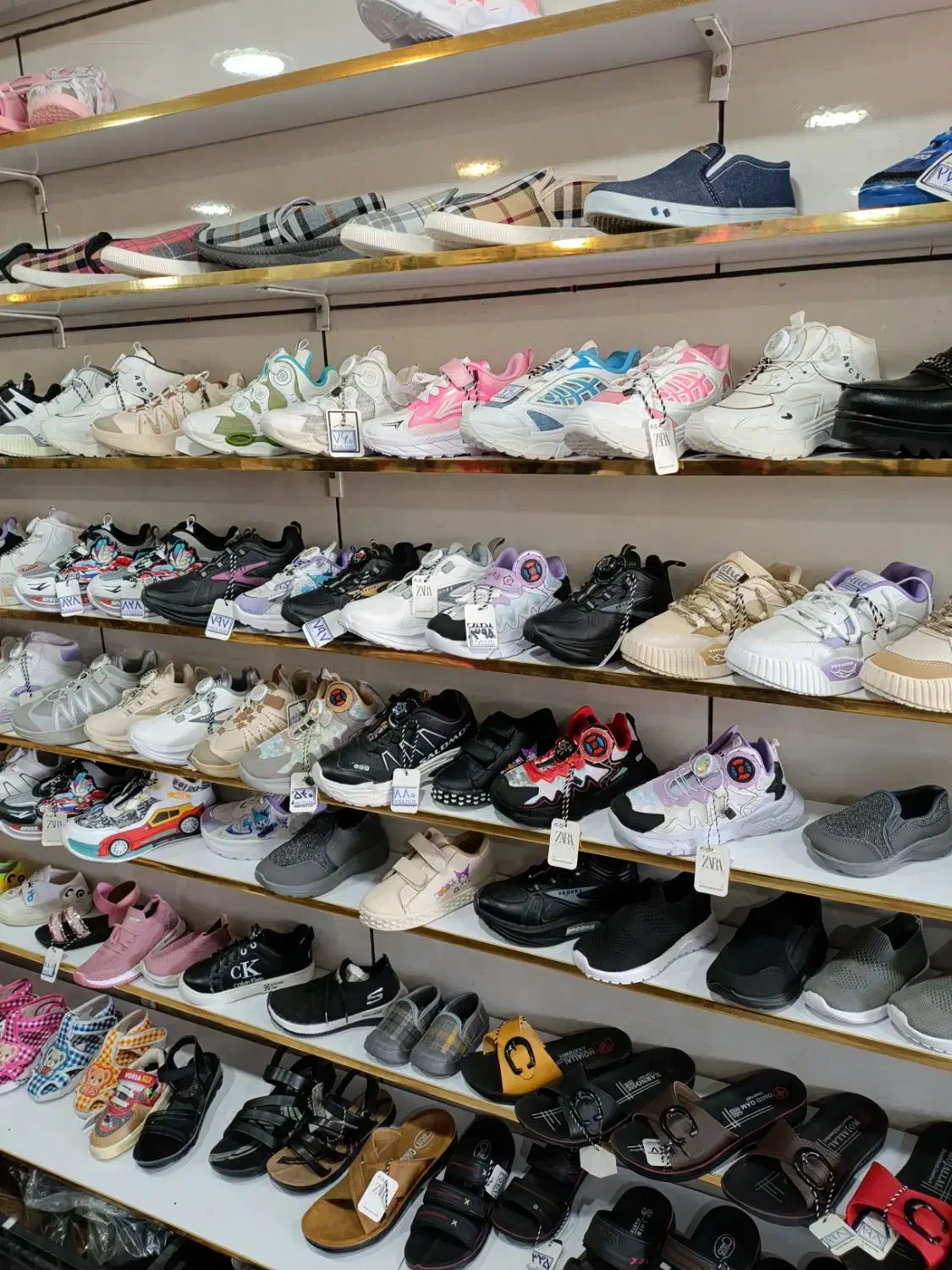 کفش اسپرت بچگانه|کیف، کفش، کمربند|کرمان, |دیوار