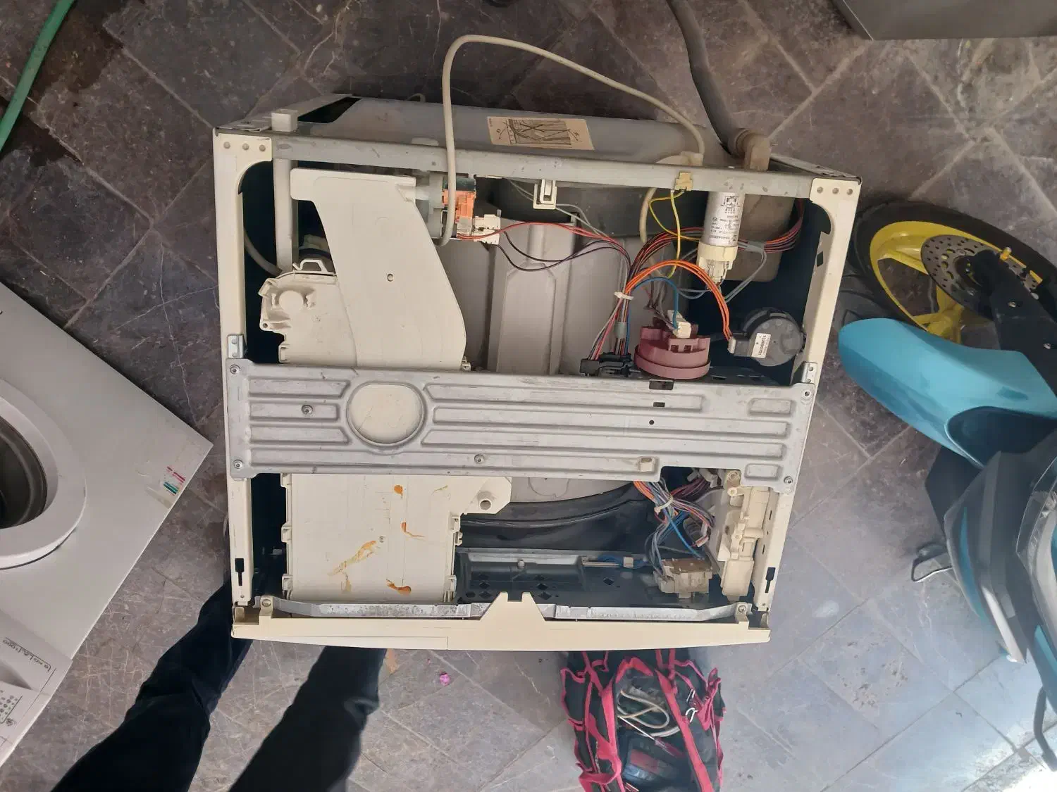 خرید انواع لباسشویی و ظرفشویی|خدمات پیشه و مهارت|یزد, |دیوار