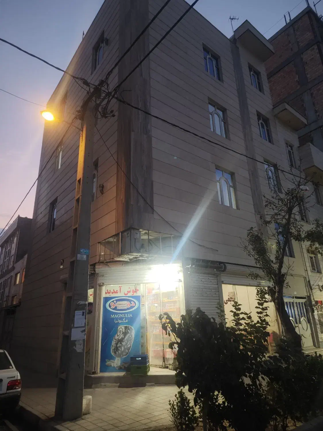 ۳۰ متر مغازه ۶ متر بالکن(مجموع متراژ ۴۲ متر)کهریزک|فروش مغازه و غرفه|کهریزک, |دیوار