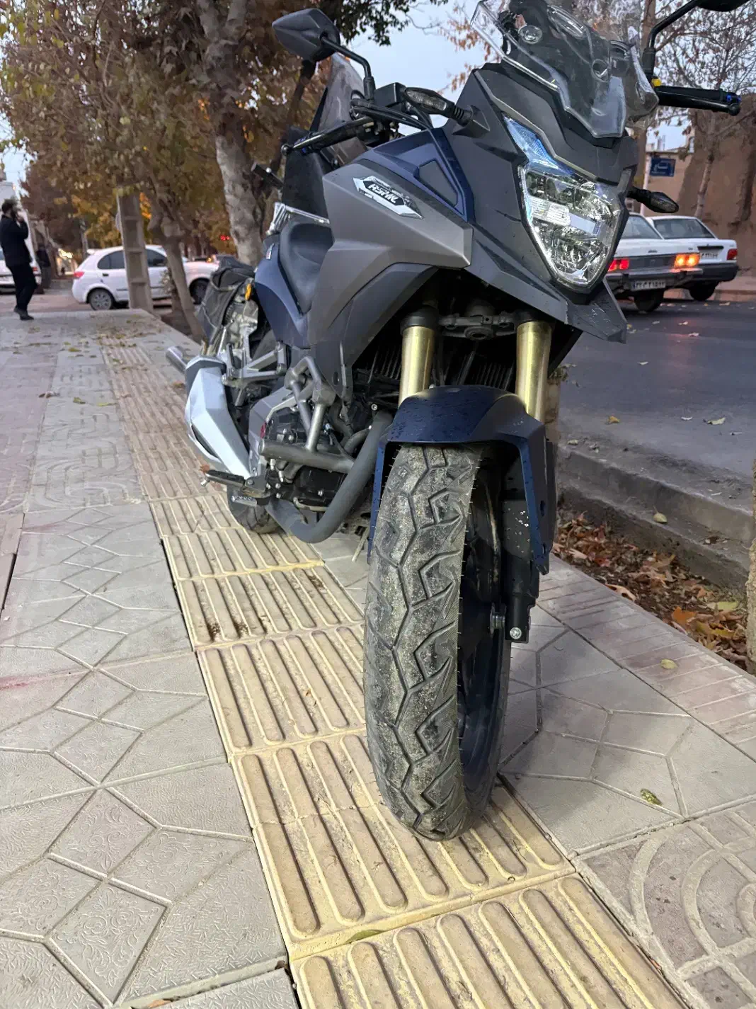 آشیل ادونچر|موتورسیکلت|اصفهان, نقش جهان|دیوار