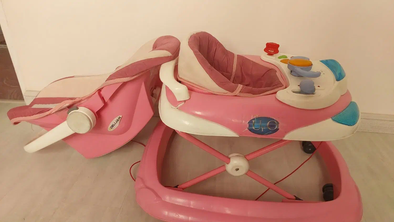 روروئک و کریر کاملا سالم|اسباب و اثاث بچه|کازرون, |دیوار