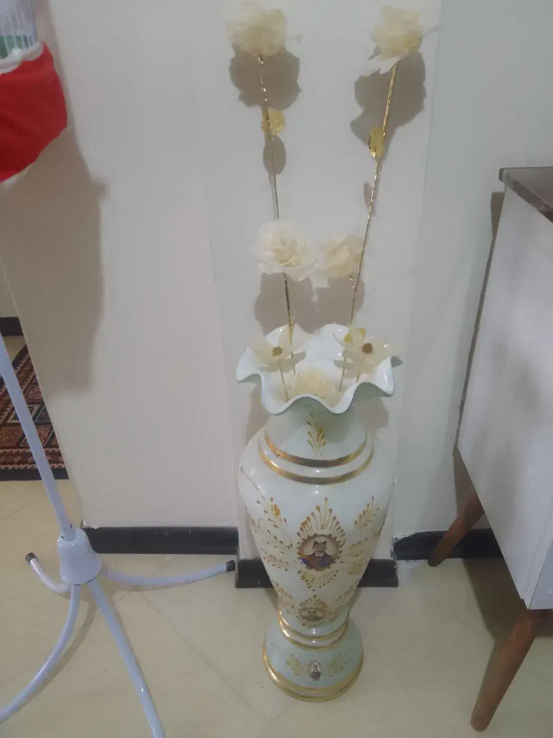 گلدان|گل و گیاه طبیعی|گلبهار, شهر جدید گلبهار|دیوار