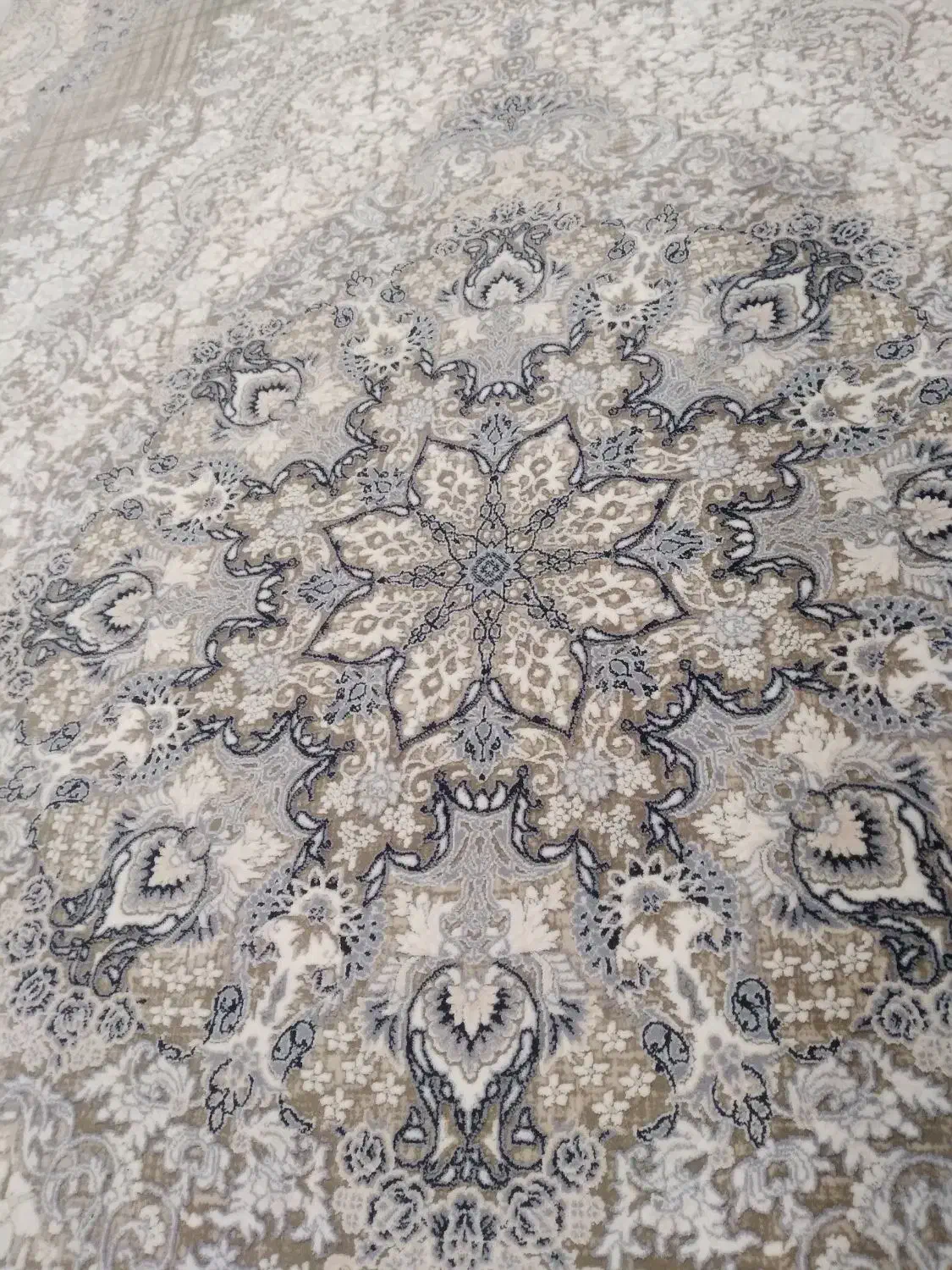 فرش ۶ متری نو نو|فرش|محمودآباد, |دیوار