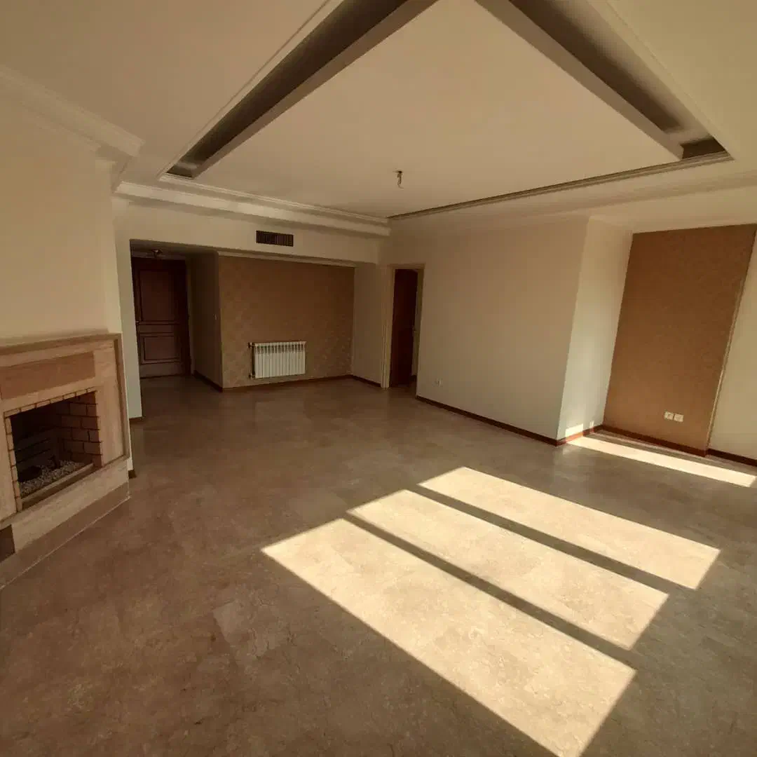 نیاوران۱۴۰متر۳خواب مستر،فول امکانات،بدون مشابه