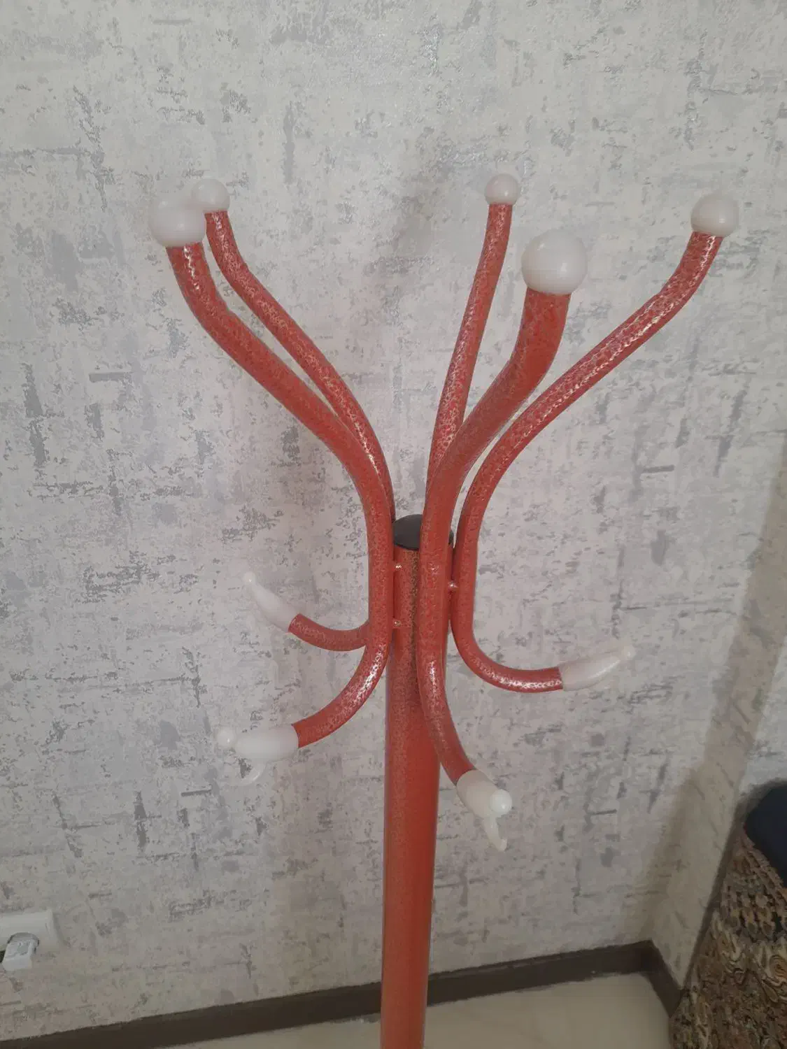 جالباسی ایستاده نوجوان|بندرخت و رختآویز|پرند, فاز ۶|دیوار