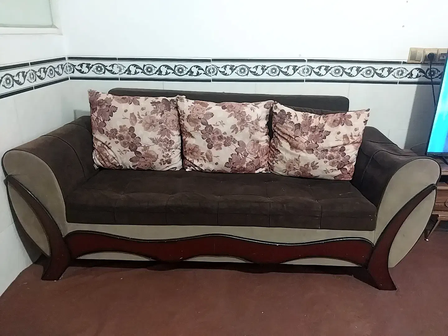 مبل|مبلمان خانگی و میز عسلی|یزد, |دیوار